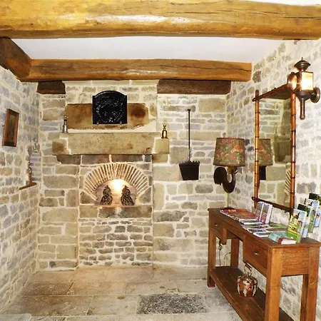 Le Relais Du Puits 3*